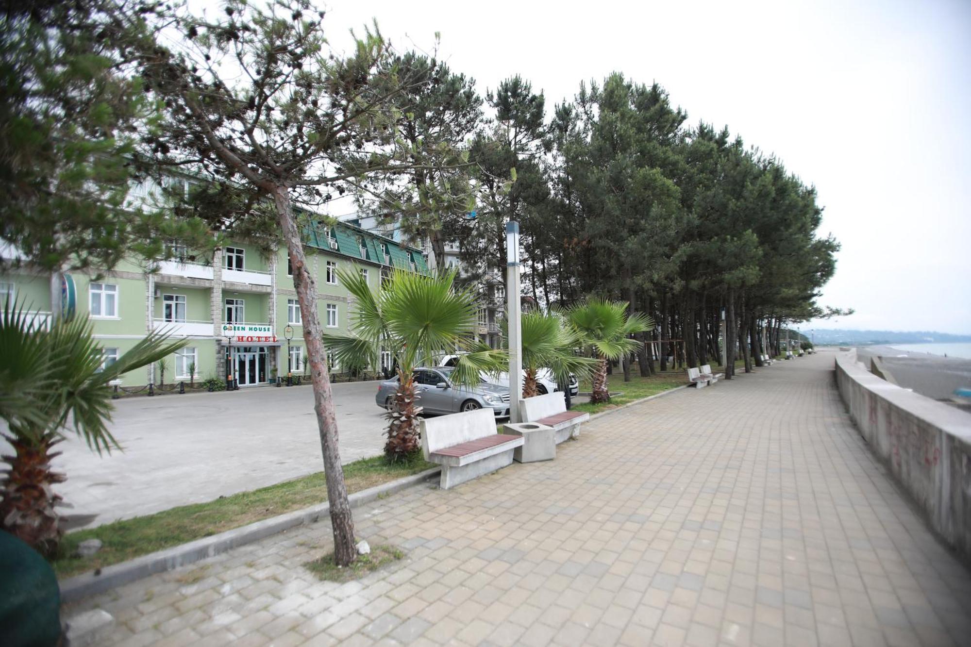 Green House Hotel Kobuleti Ngoại thất bức ảnh