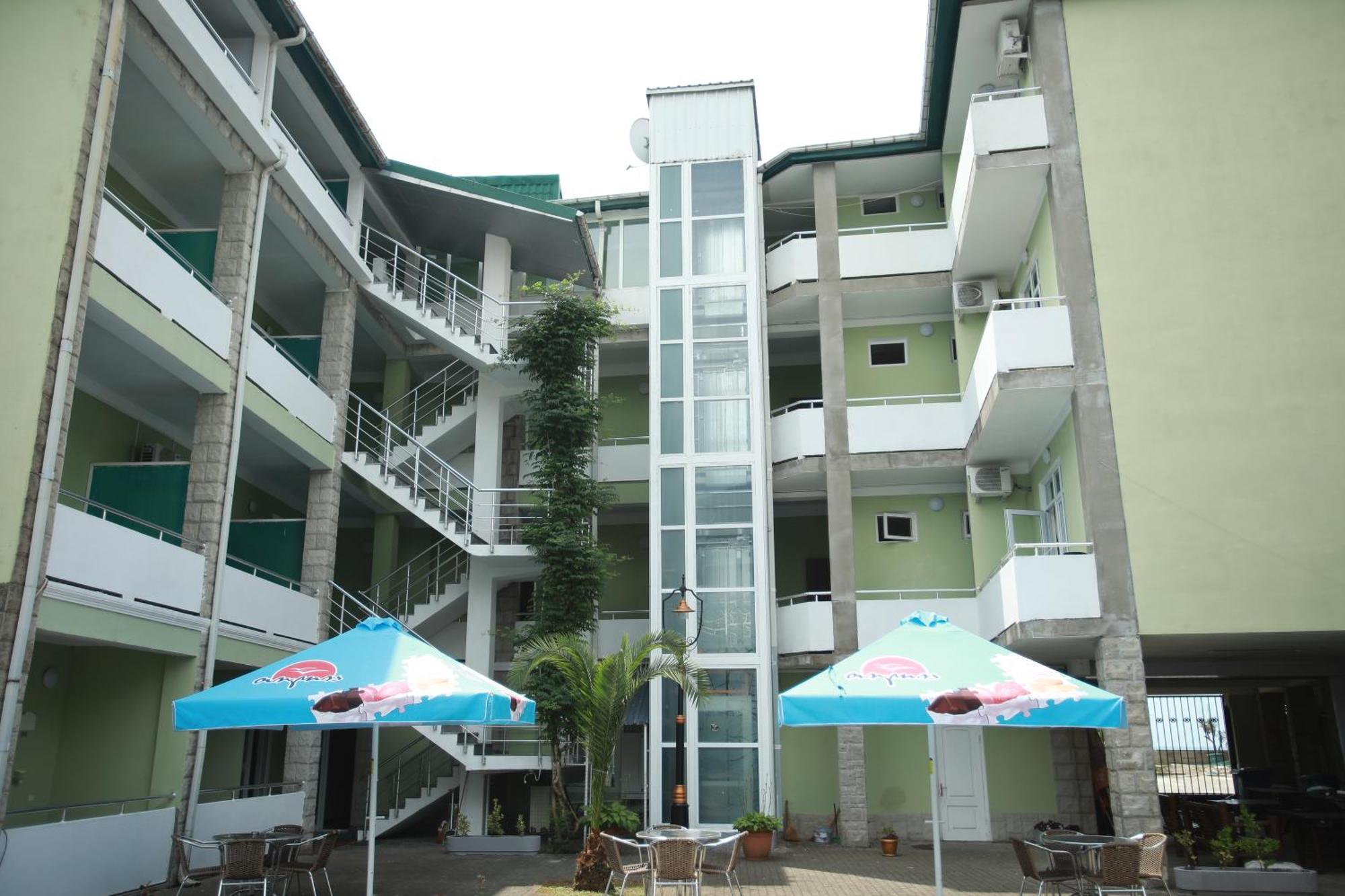 Green House Hotel Kobuleti Ngoại thất bức ảnh