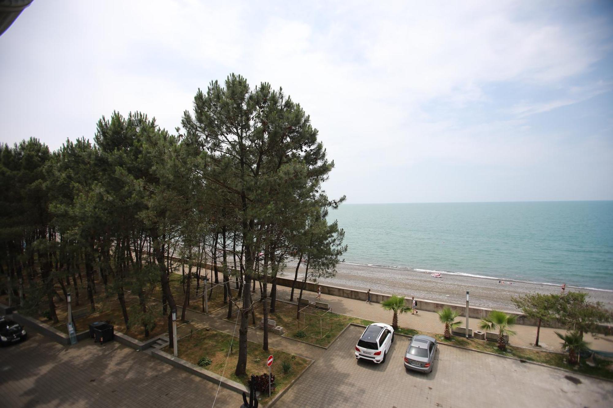 Green House Hotel Kobuleti Ngoại thất bức ảnh